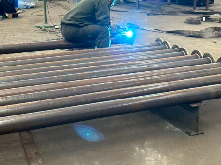 乌鲁木齐20#无缝注浆管加工108*6钢花管棚管